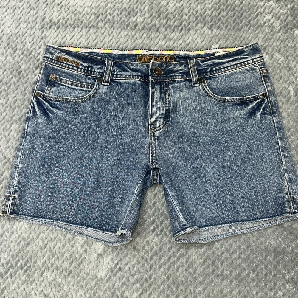 VTG Billabong Denim Low Rise Shorts Women's 11 Jean 5 inch‎ Beach Surf Skate Y2K